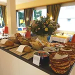 Excelsior Hotel