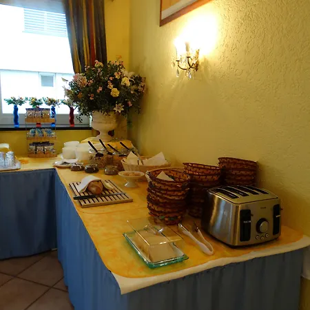 Excelsior Szálloda 3*