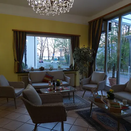 Excelsior لوكارنو